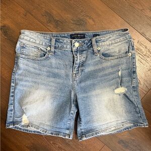 Lucky Brand “The Roll Up” Women's Light Blue Distressed Jean Shorts